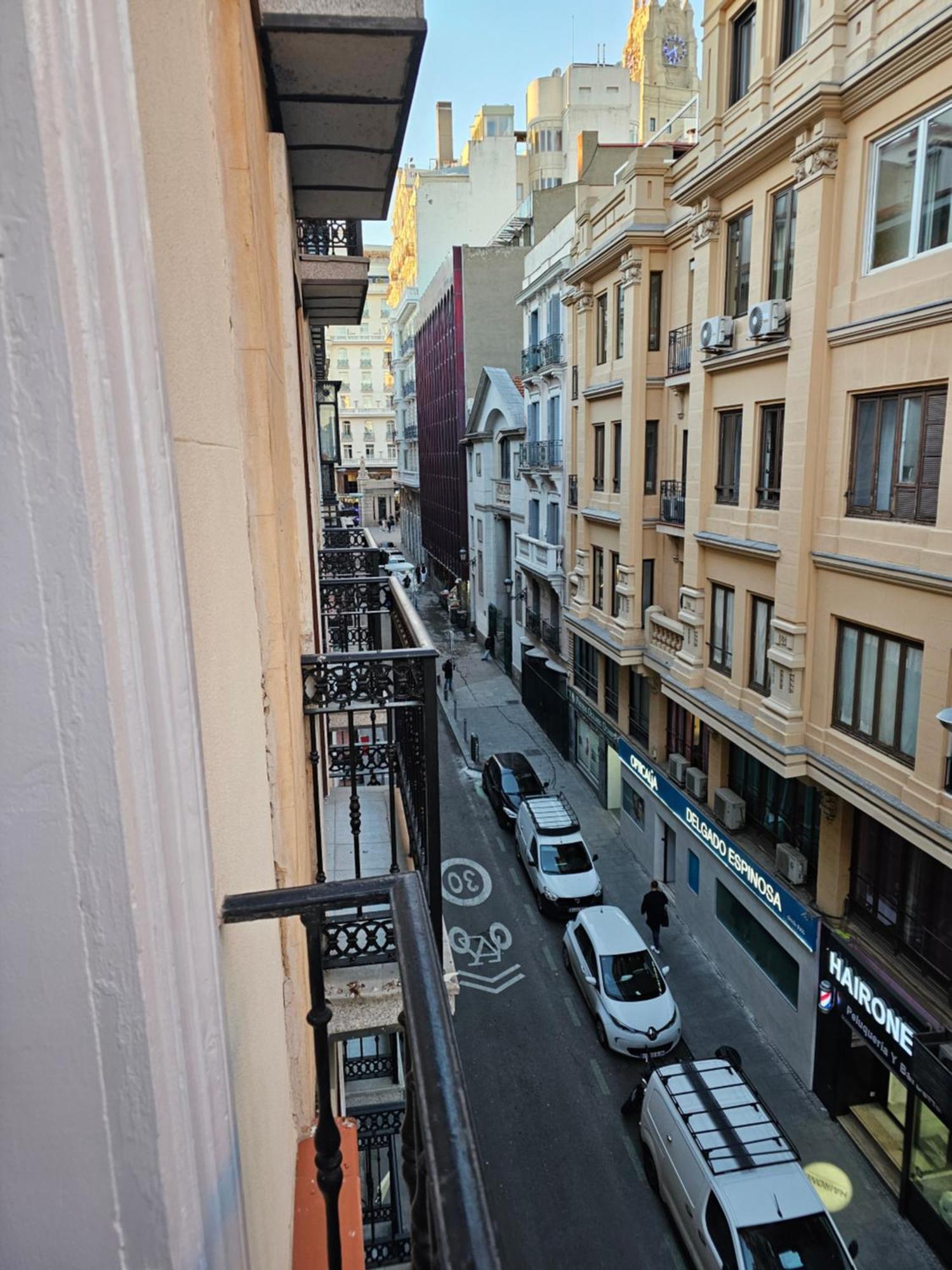 Hostal Andrea Granvia Madrid Eksteriør bilde