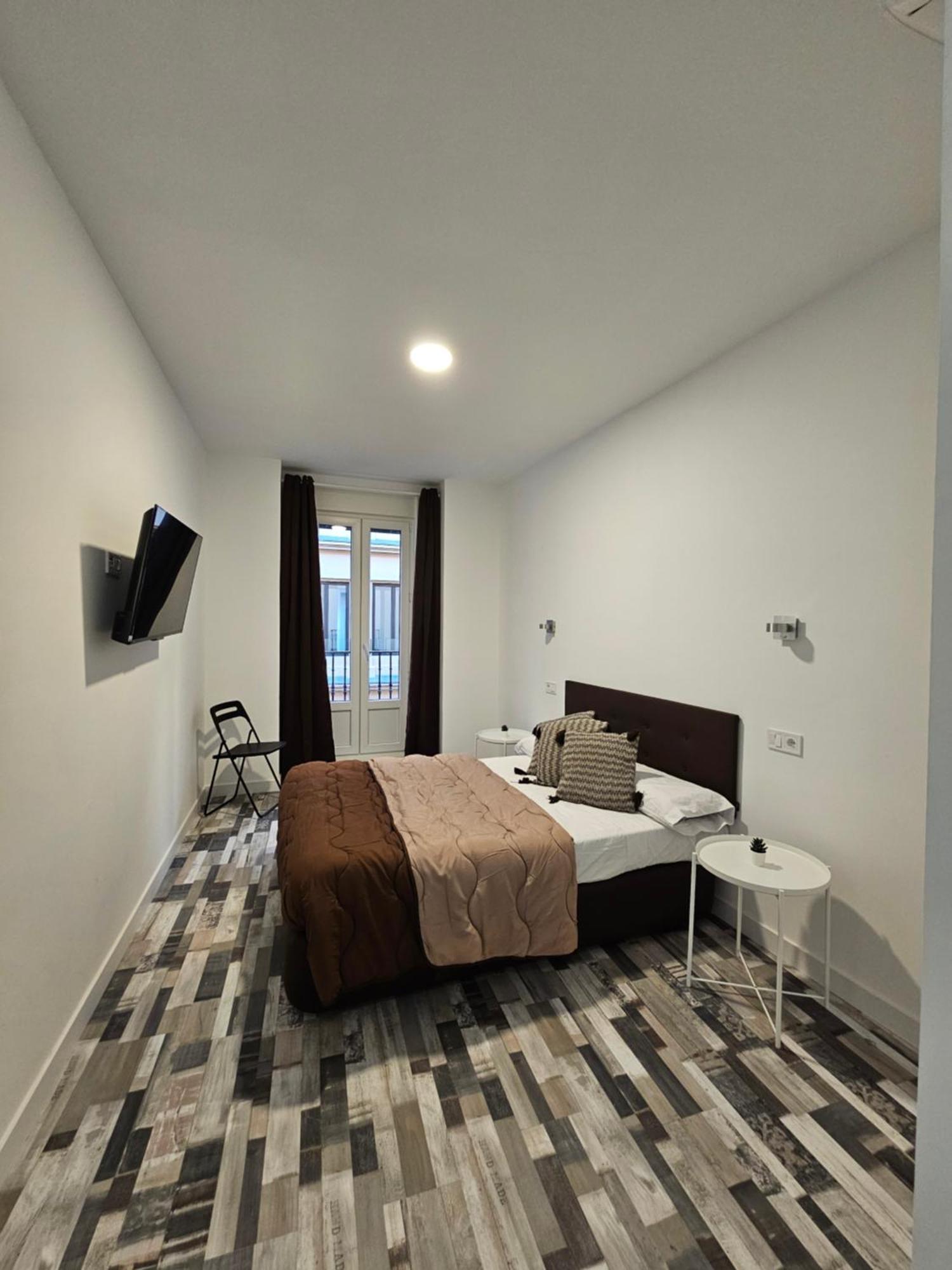 Hostal Andrea Granvia Madrid Eksteriør bilde