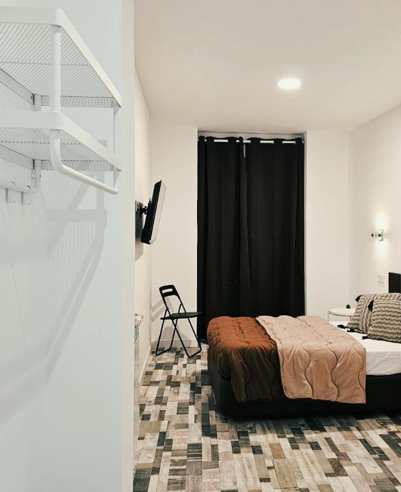 Hostal Andrea Granvia Madrid Eksteriør bilde