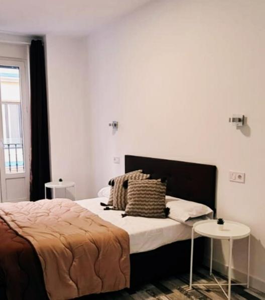 Hostal Andrea Granvia Madrid Eksteriør bilde